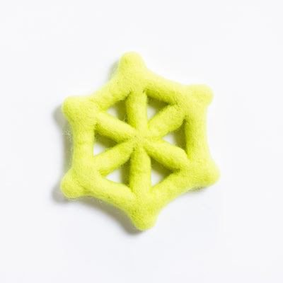 Spider Web Wool Tug & Toss Toy
